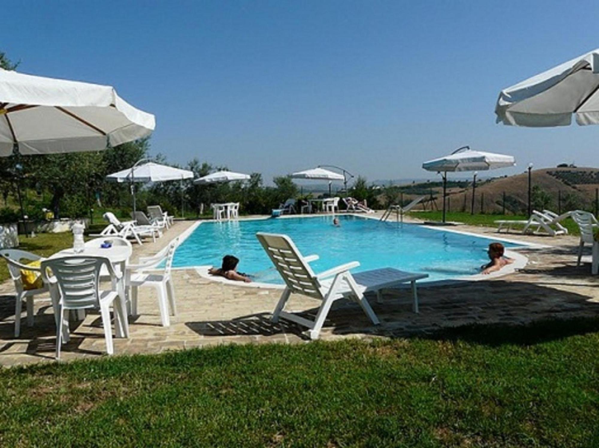 Agriturismo Il Portico Penne Luaran gambar