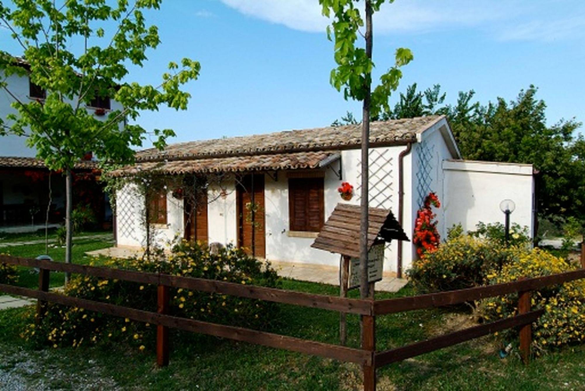 Agriturismo Il Portico Penne Luaran gambar